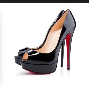 Louboutin used 1 time